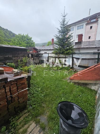 Casă cu 3 camere, în stațiunea Azuga - 10