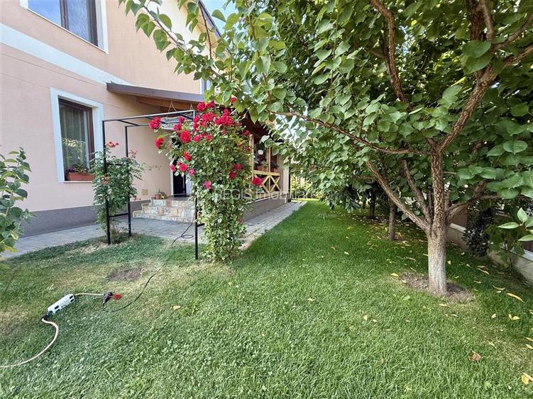 Vila tip Duplex, Curte proprie, Sanpetru Brasov - 14