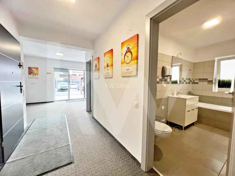 Casa mare cu teren generos – perfect impartita pentru birouri sau 4 apartamente - 3