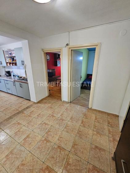 STEFAN CEL MARE - Polona - Chirie - 4 camere - 2 minute metrou - 7