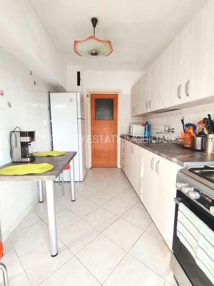 Unirii-Mamulari, spate magazin, decomandat, 3 minute metrou, luminos, etaj 2 - 5