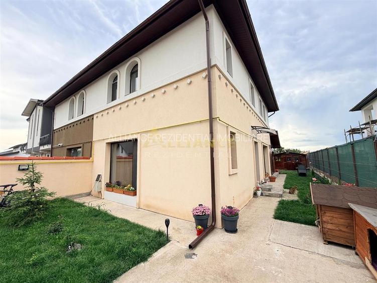 Duplex - 4 camere - 2 bai - 295 mp teren - 3