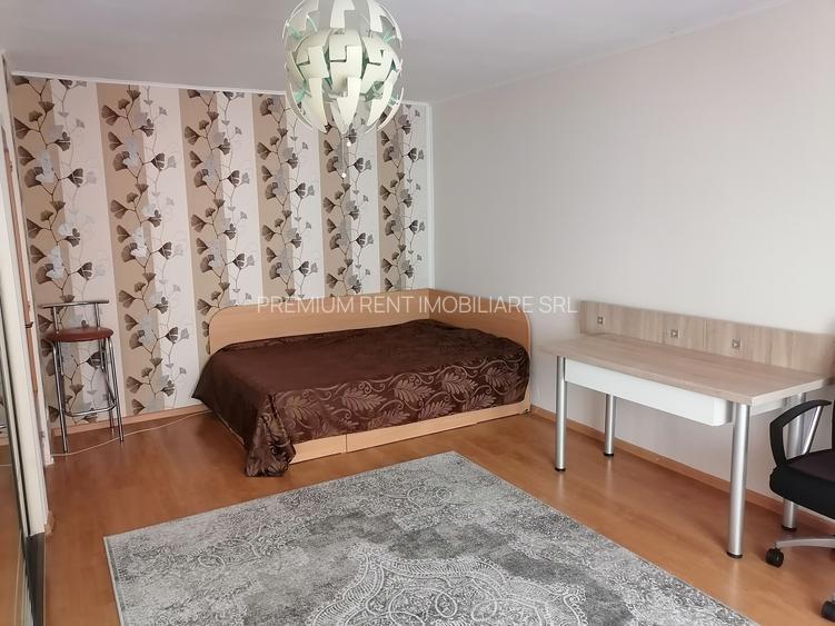 Dristor-Baba Novac, garsoniera, 300 euro, libera, 6 minute metrou Dristor - 2