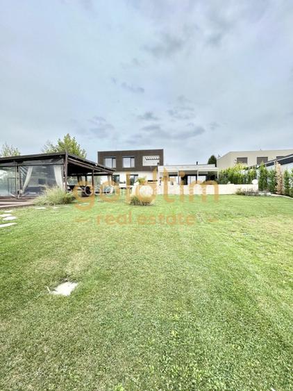 VILA SUPERBA/MOBILATA/UTILATA/PISCINA/CURTE 3000 MP/IESIRE LA LAC - 2