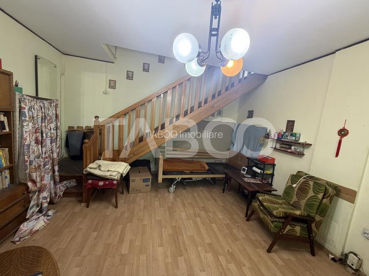 Casa de vanzare 3 camere 134 mpu teren liber 143 mp garaj Fagaras - 4