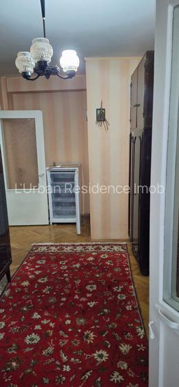 Oltenita - Centru, apartament  4 camere, etaj 1 - 5