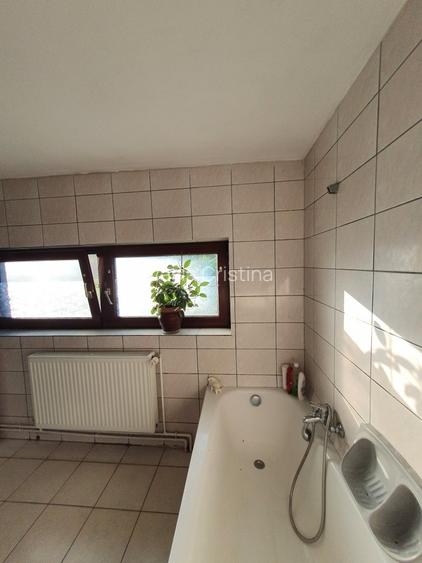 Casa cu gradina #pret negociabil # singur in curte - 9
