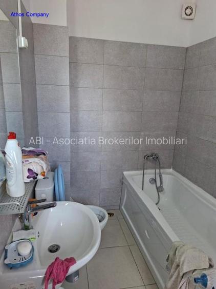 Ap 2 cam. Crangasi Regie la 370 euro - 5