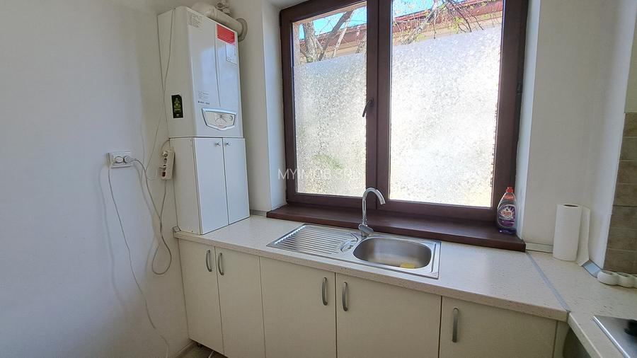Unirii - spatiu comercial, suprafata 70 mp, etaj 1/2 - 9