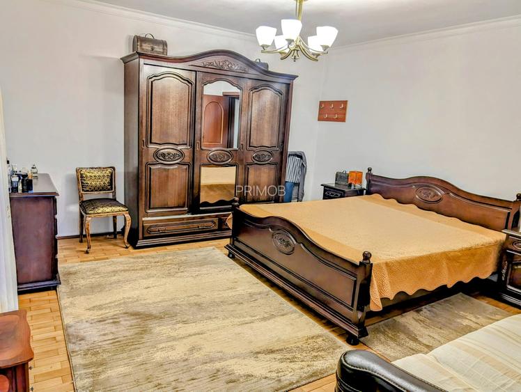 Bazilescu,D+P+E+M,parc/Metrou-5 min.pe jos,5 camere+subsol+mansarda,negociabil - 6