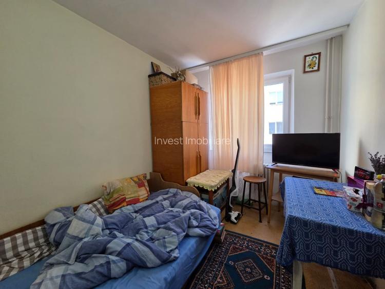 DE VANZARE-APARTAMENT 3 CAMERE-DACIA - 4