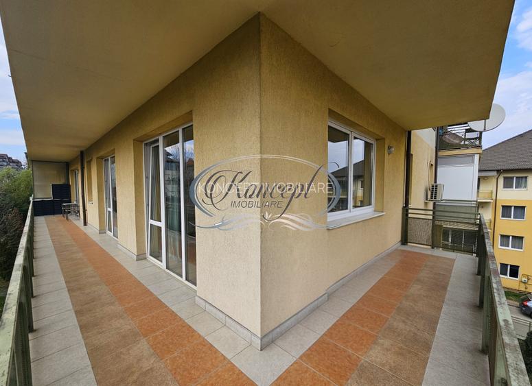 Apartament spatios cu doua locuri de parcare incluse - 19