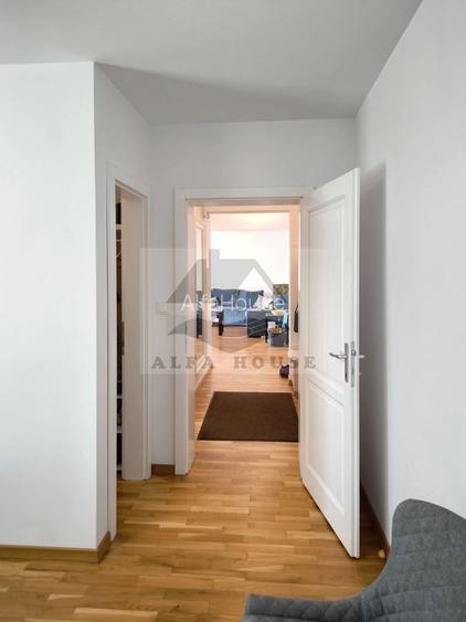 Apartament trei camere, 83 mp, vedere panoramică spre Tâmpa-Bartolomeu - 3