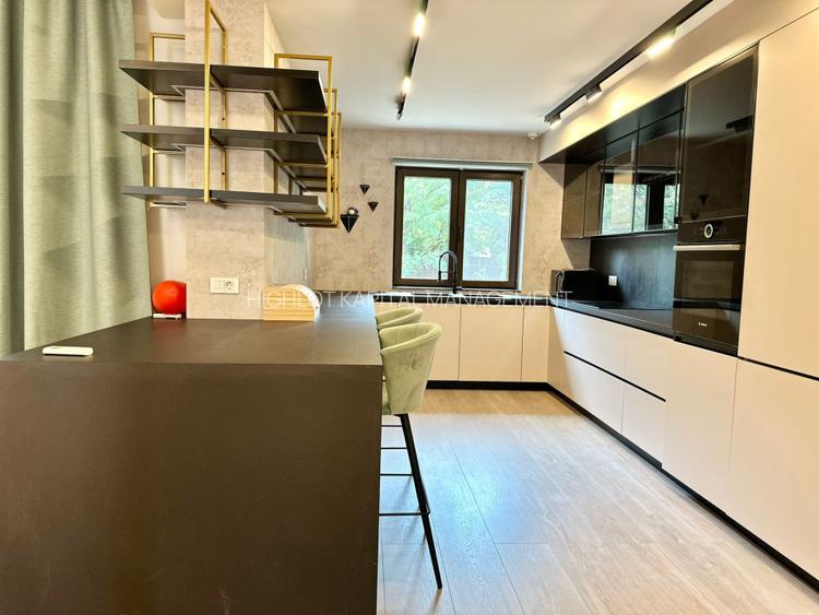 OXFORD GARDENS | VILA MOBILATA LUX LANGA PADURE | SCOALA AMERICANA - 11