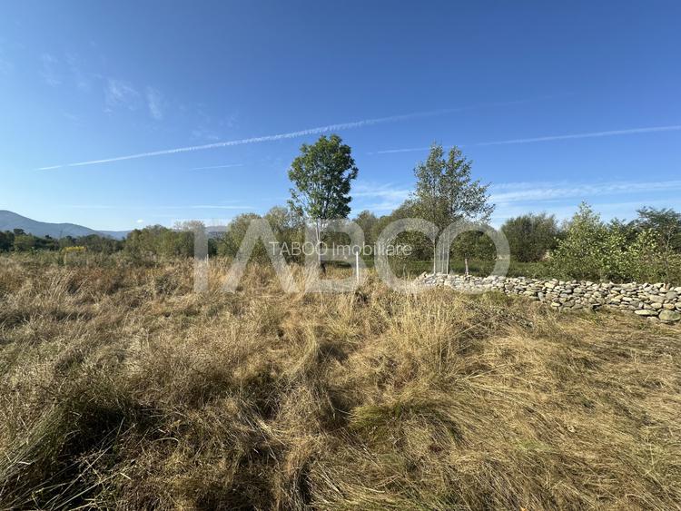 Teren intravilan 2693 mp cu toate utilitatile Margineni Judetul Brasov - 3