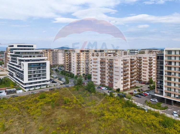 Apartament cu 3 camere si dressing, Urban, zona Coresi! - 24