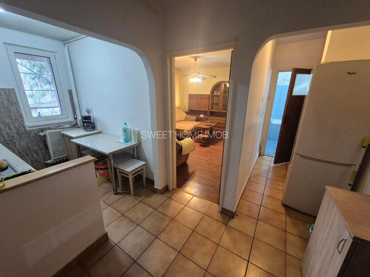 Brancoveanu vanzare garsoniera Budimex-Marie Currie - 2