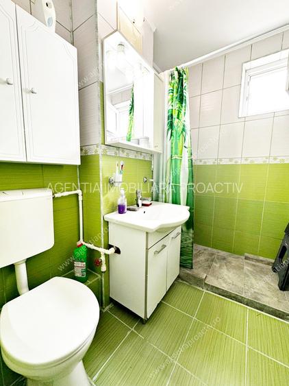 Apartament cu 3 camere decomandat, situat la etajul 7, in Micro 20. - 8