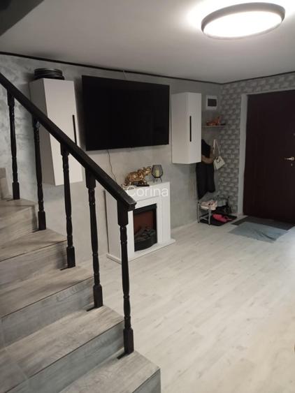 Vand casa cu mansarda  - 2