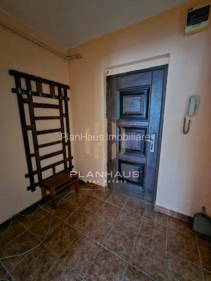 Garsoniera confort 1 ,etaj 2, in apropiere de liceul Nenitescu , 30 mp  - 5