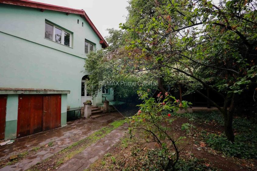 Casă cu mansardă, Ultracentral, N. Jiga, singur în curte, intrare auto - 14