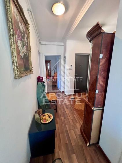 Apartament 2 camere, AC, centrala proprie, loc de parcare, Giroc - 5