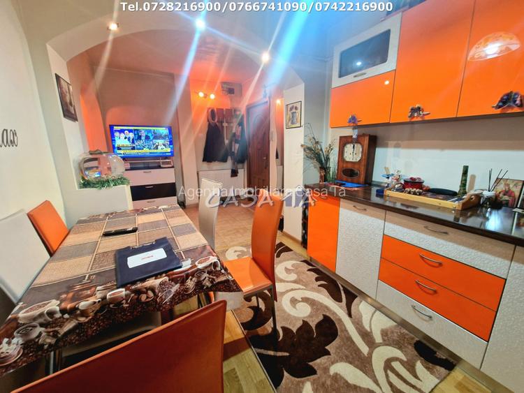 Apartament 4 camere, situat in Targu Jiu, Str.23 August  - 3