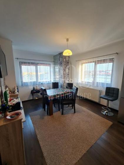 Apartament 3 camere de vanzare in Floresti - 6