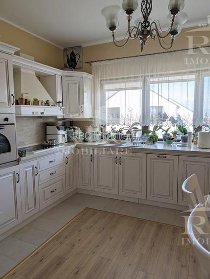 Casa cuplata finisata cu teren 300 mp Floresti str. Narciselor - 6