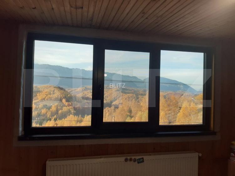 Casa de vacanță, pretabilă pentru pensiune în Moieciu - 12