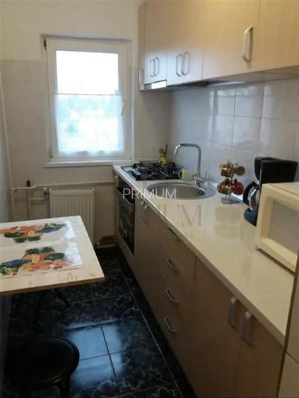 SAGULUI- 2 camere, etaj intermediar, centrala termica, bloc anvelopat - 2