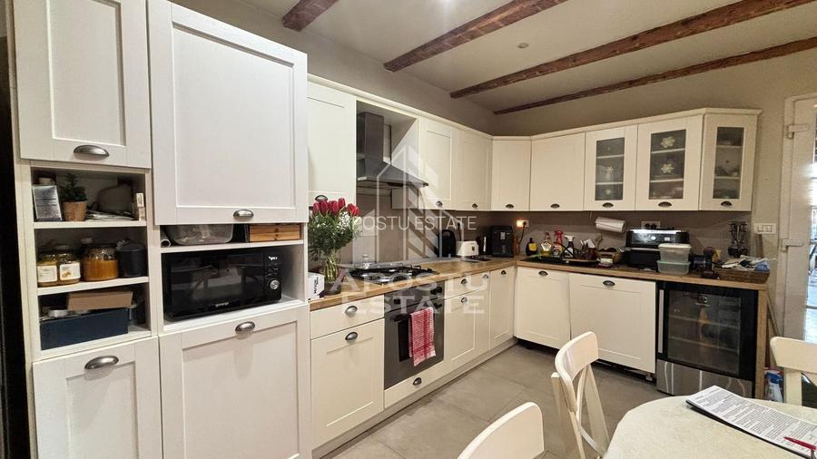 Casa individuala 4 camere, teren 477 mp, terasa 30 mp, zona Fratelia - 6