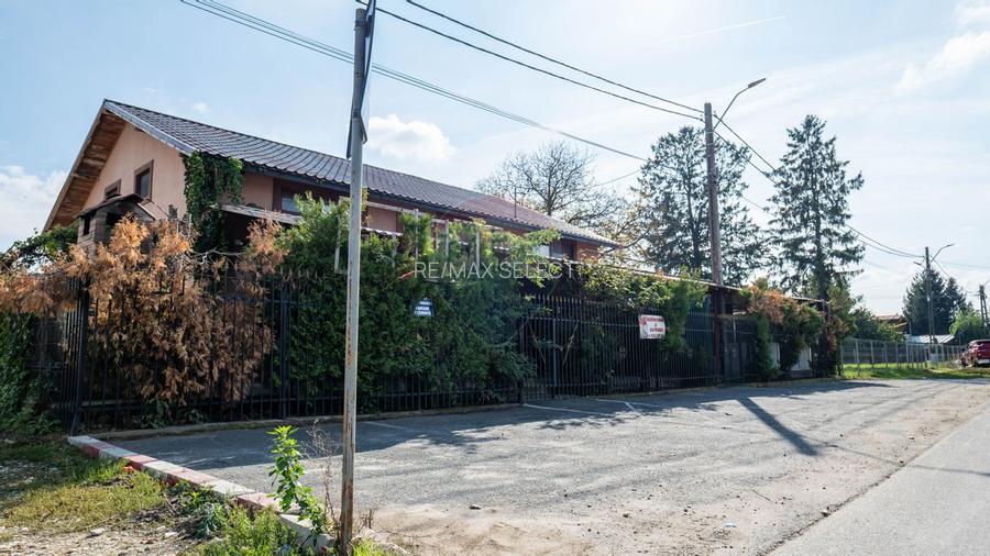 Vânzare imobil cu funcțiune mixtă casa si restaurant - Ungureni - DB - 20