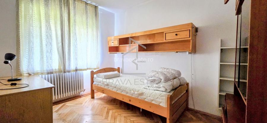 Apartament 3 camere, 2 bai, balcon, zona UMF - 11