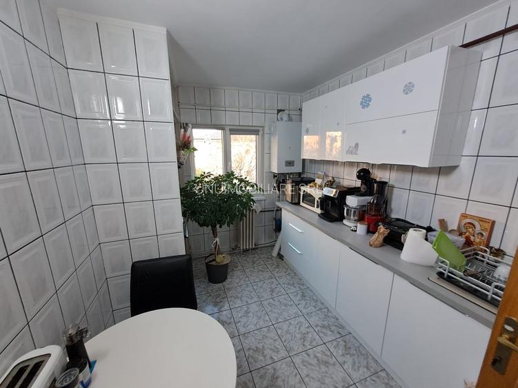 Apartament trei camere - Zona Centrală - Pompieri - 2
