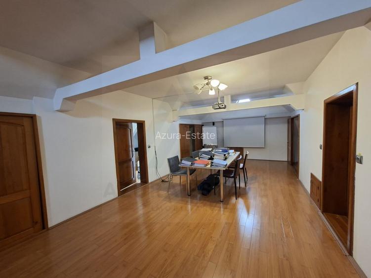 Spatiu birouri casa individuala curte proprie 9 birouri Selimbar - 12