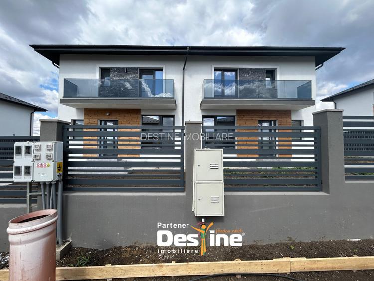Casa tip DUPLEX - Loc de parcare si terasa  Toate utilitatile - Drum asfaltat - 14
