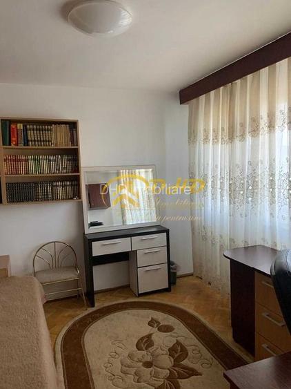 Apartament 3 camere, Podu Ros, loc de parcare. - 2
