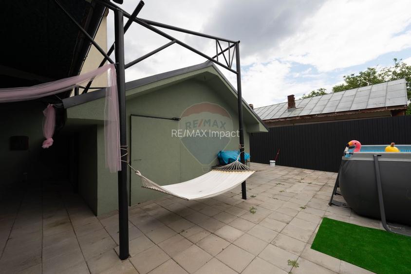 Hala cu curte de inchiriat- sector 1 - 4