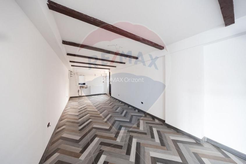 Spațiu comercial/birouri  de închiriat în zona 13 Decembrie - 6