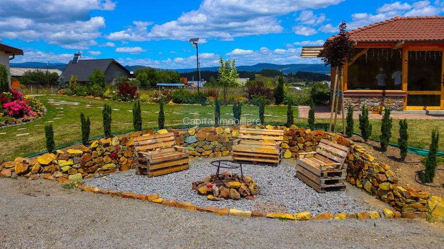 Pensiune la Cheie cu Vedere Panoramică Toplița - 2