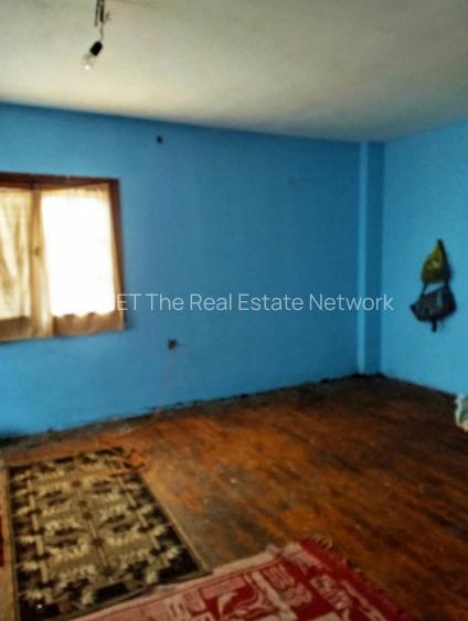 SE VINDE CASA FOARTE SPATIOASA CU TEREN 1200 MP IN LOCALITATEA CALUGARENI GR - 5