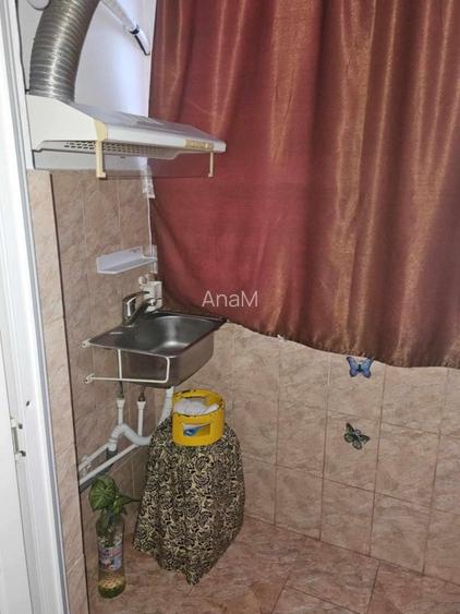 Garsoniera de vanzare zona liceul Naval Tulcea - 4