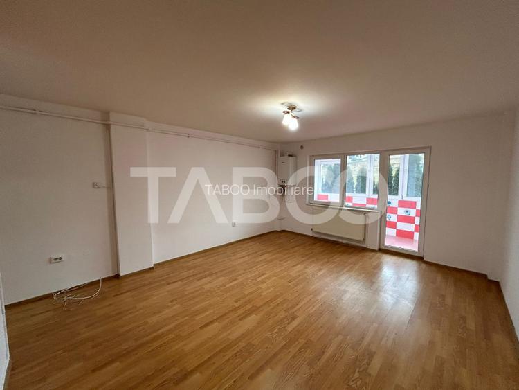 Garsoniera de vanzare 40 mpu etaj intermediar balcon Sibiu - 11