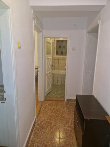 Apartament doua camere, decomandat, renovat