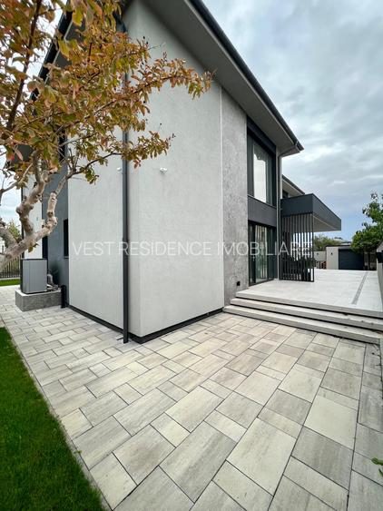 Casa individuala cu 6 camere, zona Parfumului. Comision 0 - 8