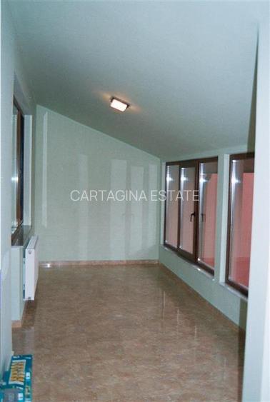 VILA TIP DUPLEX   PROXIMITATE JOLIE VILLE   STRADAL - 17