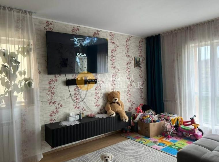 TATARASI - BLOC NOU INTABULAT - 2 CAMERE - ETAJ INTERMEDIAR + BOXA - 3