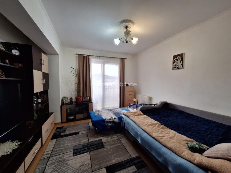 Apartament cu 3 camere, 58,4 mp, 2 balcoane, zona Florilor - 3