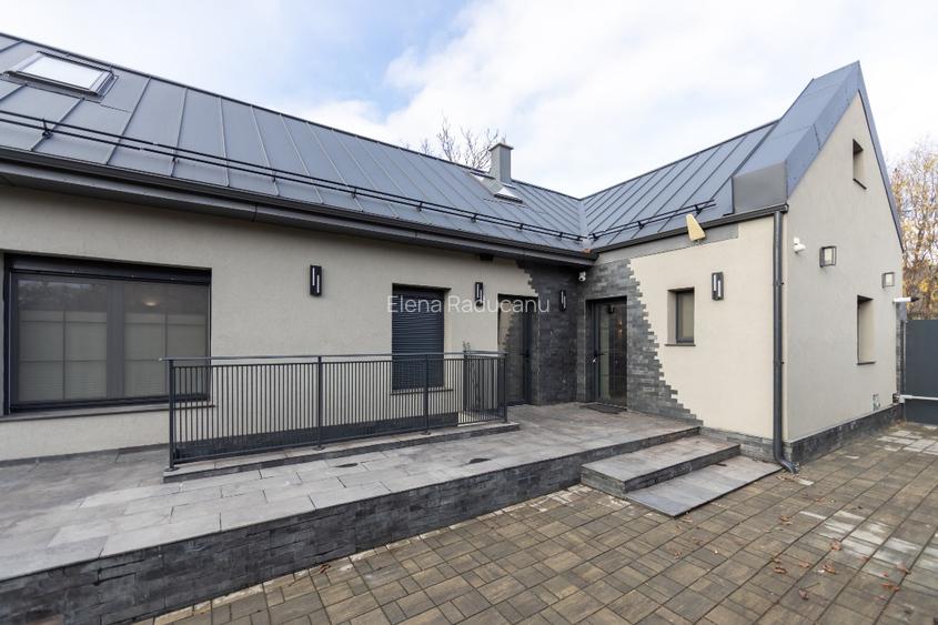 Domeniu privat 2000 mp cu 2 case și piscină – Sânpetru, Brasov - 2